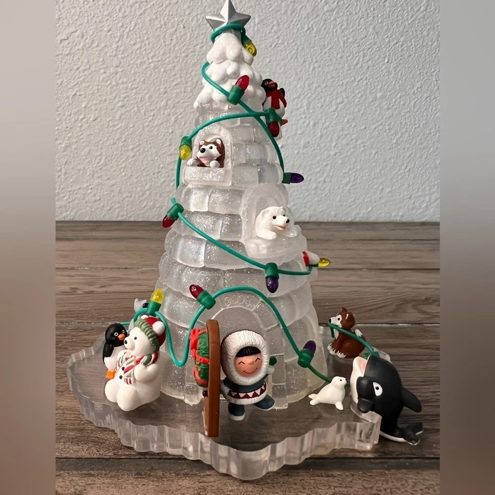Hallmark 2004 “Winterfest” Frosty Friends Anniversary Edition Christmas Ornament
